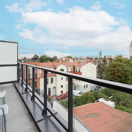 Bright & Trendy With Balcony By Renters Apartment Gdansk