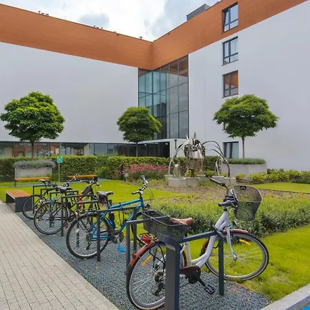 Apartament Bright & Trendy With Balcony By Renters